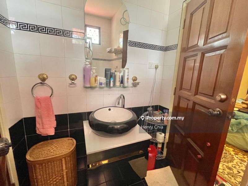 Rumah Berkembar untuk Dijual di Taman Lucky, Bangsar oleh Henry Chia - iProperty.com.my