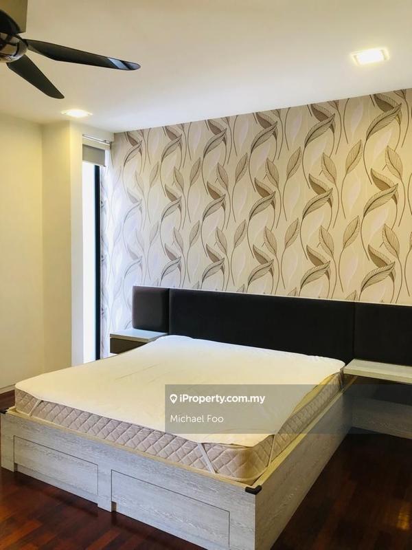 Rumah Berangkai 3 Tingkat untuk Dijual di Serdang, Seri Kembangan oleh Michael Foo - iProperty.com.my