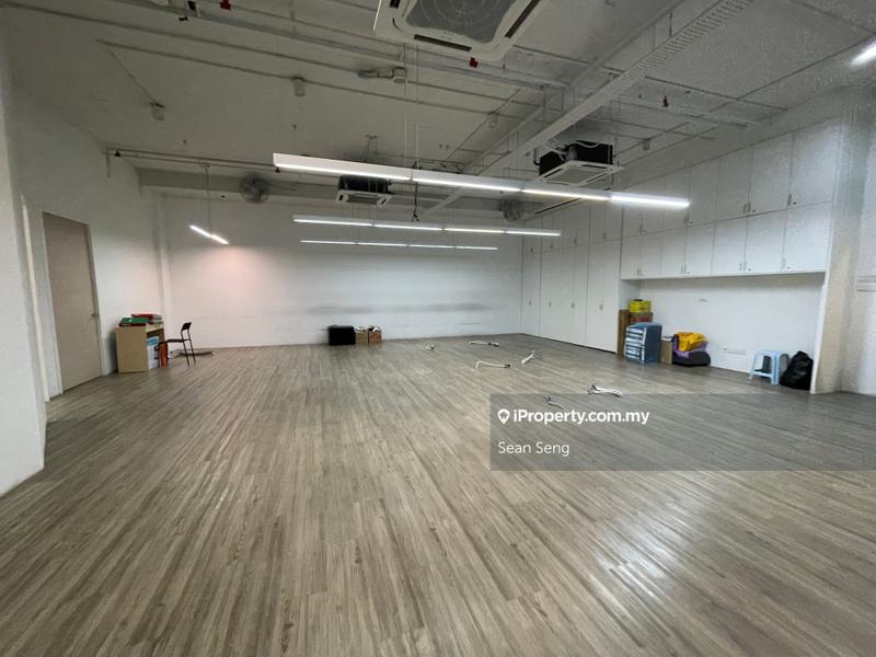 For Rent - UOA Business Park