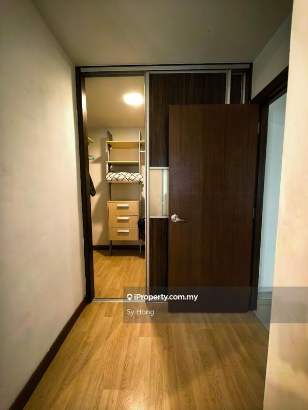 Service Residence for Rent in Regalia Residence by Sy Hong - iProperty.com.my
