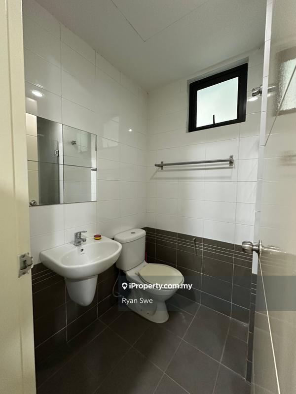 Condominium for Sale in Papillon Desahill Condominium by Ryan Swe - iProperty.com.my