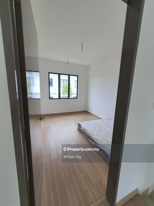Rumah Berangkai 2 Tingkat untuk Dijual di Diamond City, Semenyih oleh William Ng - iProperty.com.my