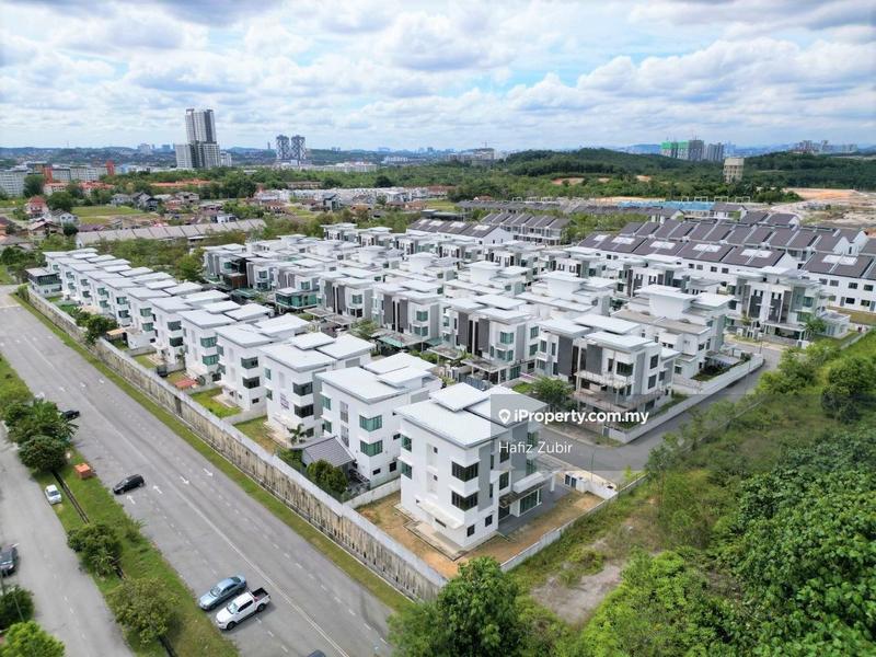 Semi-Detached House for Sale in Kajang, Selangor by Hafiz Zubir - iProperty.com.my