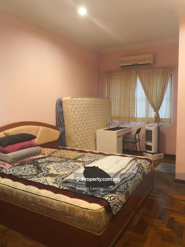 Rumah Berkembar untuk Dijual di Taman Lestari Perdana, Seri Kembangan oleh Adrian Leong - iProperty.com.my
