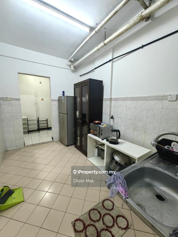 Condominium for Sale in Vista Komanwel A by Oliver Mak - iProperty.com.my