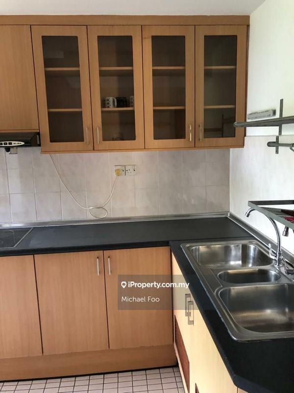 Rumah Bandar untuk Dijual di Serdang, Seri Kembangan oleh Michael Foo - iProperty.com.my