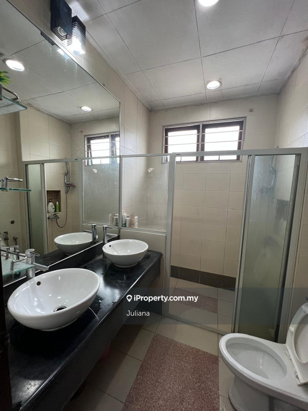 Rumah Berangkai 2 Tingkat untuk Dijual di Bukit Jelutong, Shah Alam oleh Juliana - iProperty.com.my