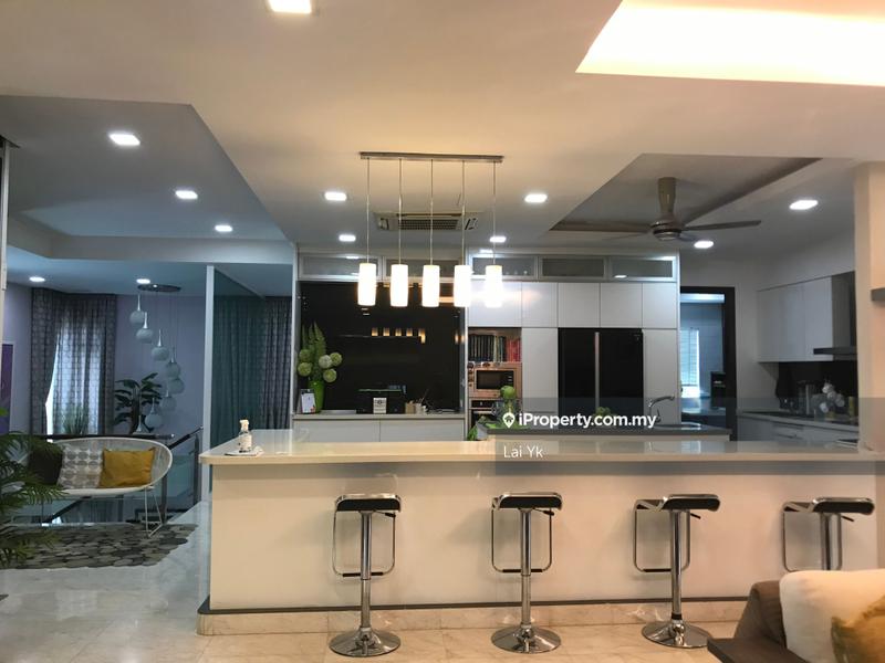 Bungalow House for Sale in Subang Heights, Subang Jaya by Lai Yk - iProperty.com.my