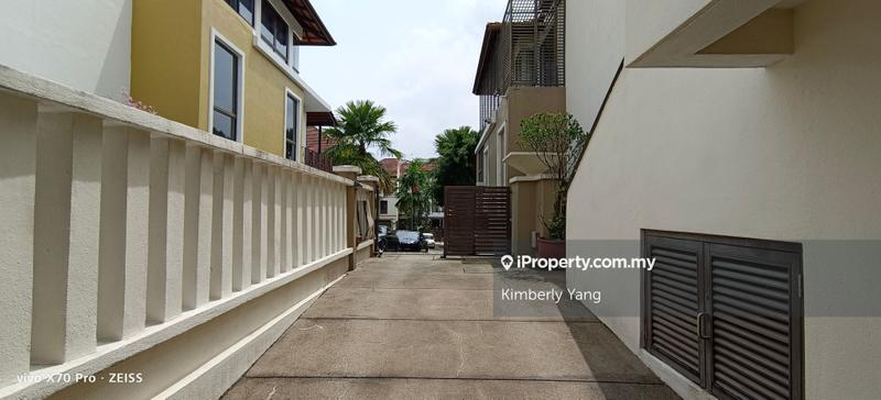 Rumah Berkembar untuk Dijual di Taman Danau Desa, Taman Desa oleh Kimberly Yang - iProperty.com.my