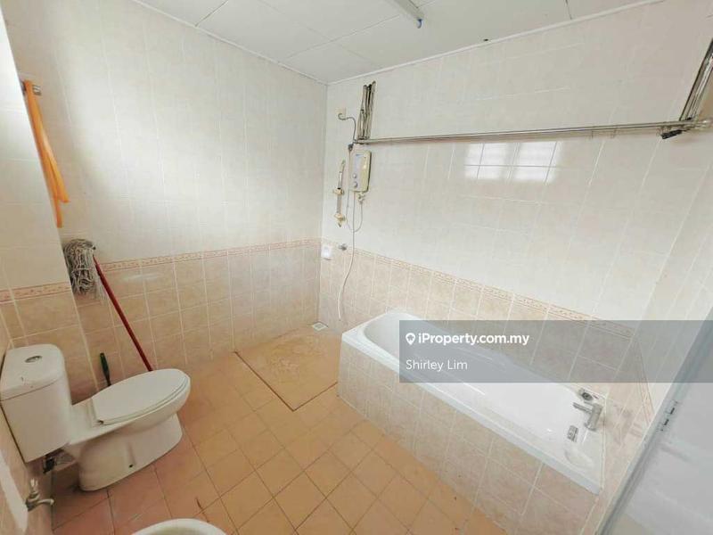 Rumah Berkembar untuk Dijual di Taman Kipark, Puchong oleh Shirley Lim - iProperty.com.my