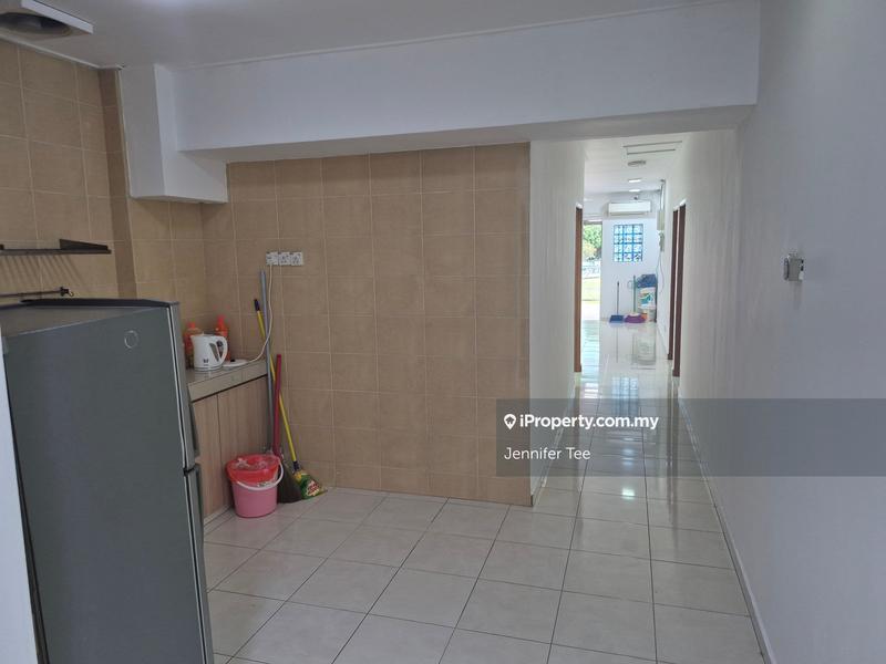 Rumah Berangkai 1 Tingkat untuk Disewa di Seksyen 8, Petaling Jaya oleh Jennifer Tee - iProperty.com.my