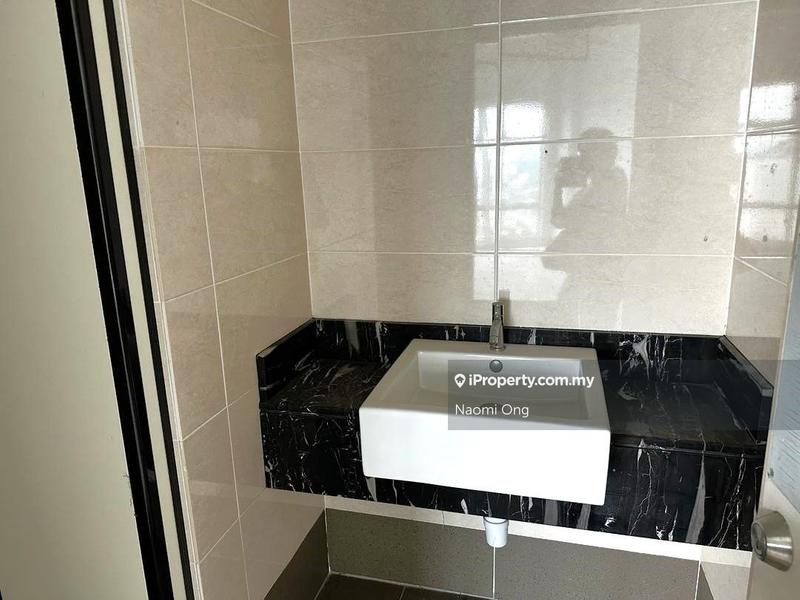 Office for Sale in VSQ Brand New office unit, Petaling Jaya by Naomi Ong - iProperty.com.my