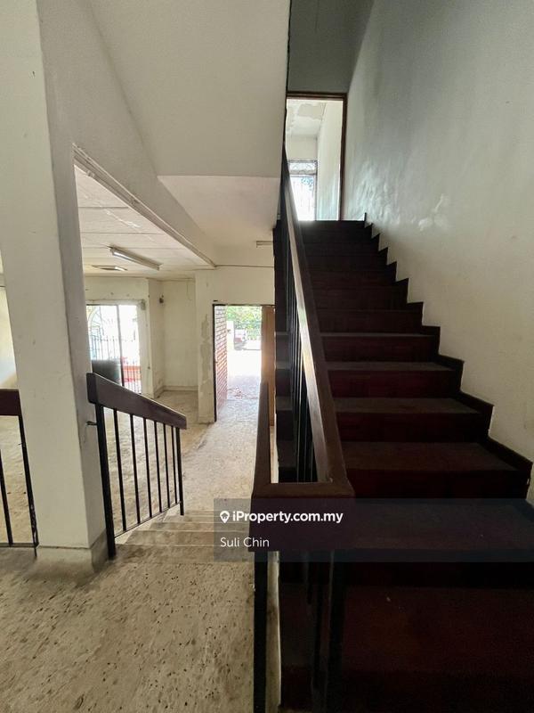Rumah Teres 2-Tingkat untuk Dijual di Taman Bukit Desa, Taman Desa oleh Suli Chin - iProperty.com.my