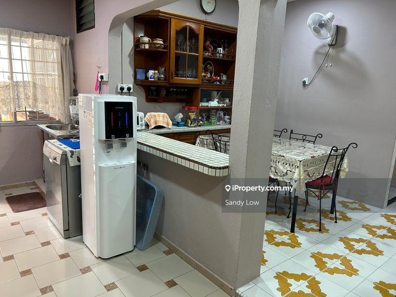 Rumah Berkembar untuk Dijual di Kelana Jaya, Petaling Jaya oleh Sandy Low - iProperty.com.my