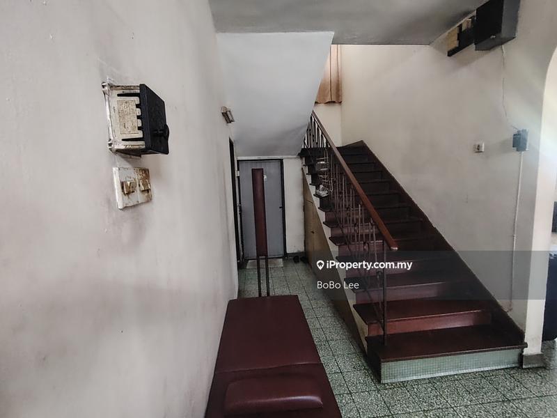 Bungalow House for Sale in Taman Overseas Union (Taman Oug), Jalan Klang Lama (Old Klang Road) by BoBo Lee - iProperty.com.my
