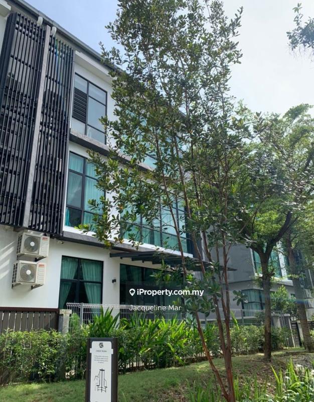 Rumah Berkembar untuk Dijual di Serdang, Seri Kembangan oleh Jacqueline Mar - iProperty.com.my