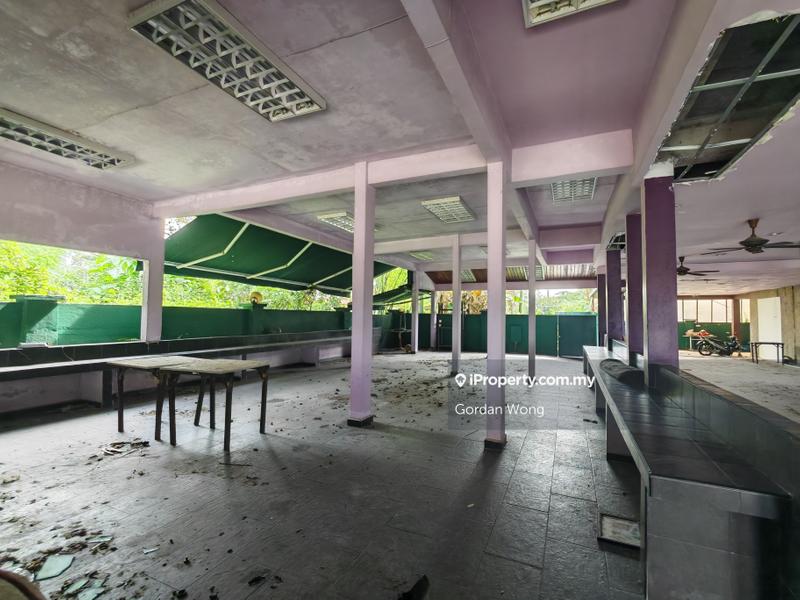 Bungalow House for Sale in Bandar Country Homes, Rawang by Gordan Wong - iProperty.com.my