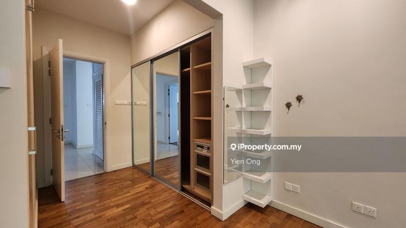 For Sale - Ara Hill Condominium