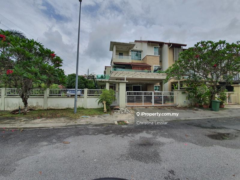 Rumah Teres 2.5-Tingkat untuk Dijual di USJ Heights, Subang Jaya oleh Christina Lesslar - iProperty.com.my
