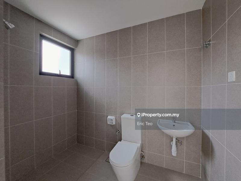 3-storey Terraced House for Sale in Taman Salak Selatan, Salak South by Eric Teo - iProperty.com.my