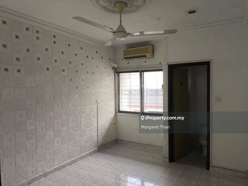 2-storey Terraced House untuk Dijual di Kelana Jaya, Petaling Jaya oleh Margaret Than - iProperty.com.my
