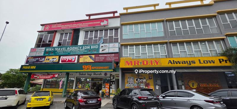 For Rent - Main road corner