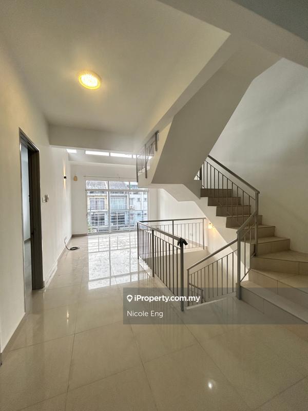 Rumah Bandar untuk Dijual di 1 Ara SS22 Damansara Jaya, Jalan Chempaka, Kayu Ara oleh Nicole Eng - iProperty.com.my