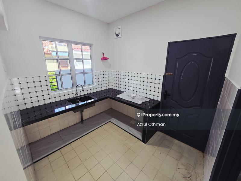 Rumah Teres 1-Tingkat untuk Dijual di Taman Intan Perdana, Port Dickson oleh Azrul Othman - iProperty.com.my