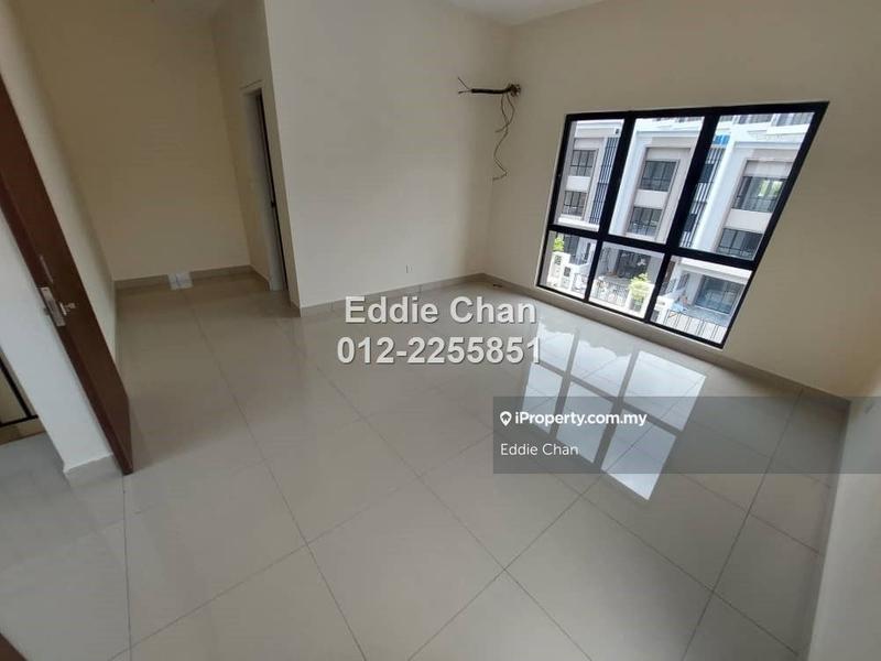 Rumah Berangkai 3 Tingkat untuk Dijual di Nassim Heights, Ukay, Ampang oleh Eddie Chan - iProperty.com.my