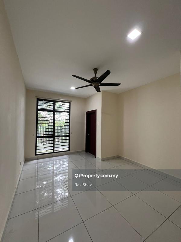 3-storey Terraced House for Sale in Laman Glenmarie, Shah Alam by Ras Shaz - iProperty.com.my
