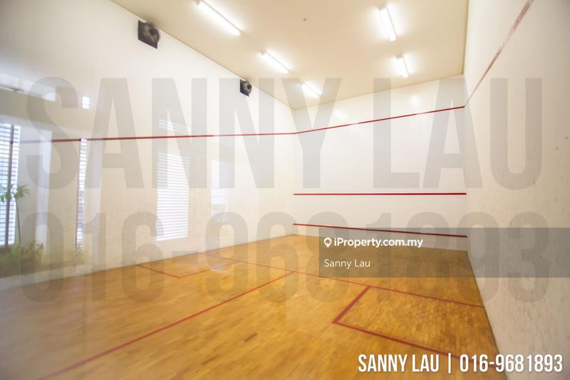 For Sale - 6 CapSquare