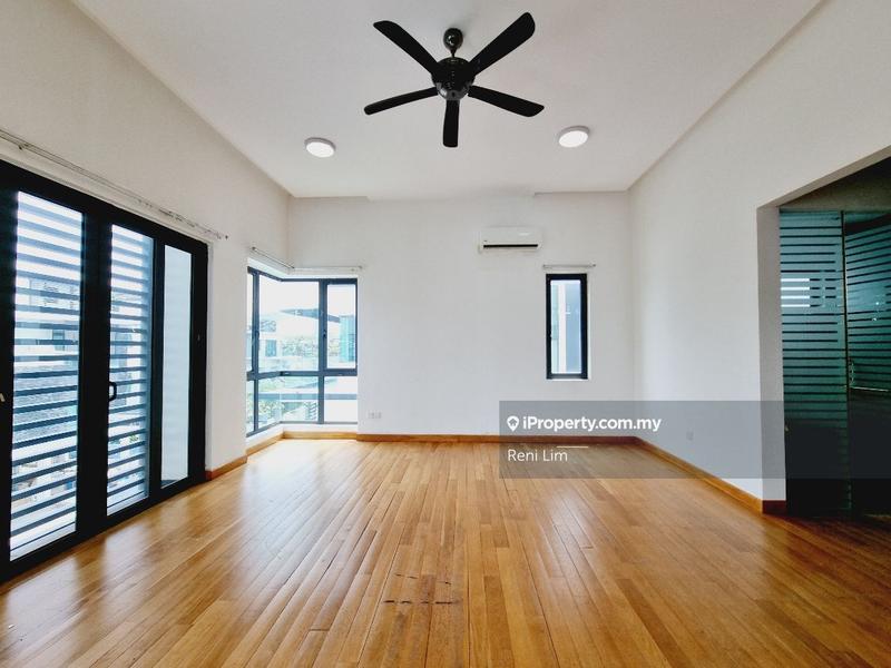 Bungalow House for Sale in Taman Sains Selangor, Kota Damansara by Reni Lim - iProperty.com.my