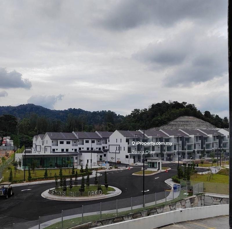Rumah Teres 3-Tingkat untuk Dijual di Batu 9, Cheras oleh Ziyang Chen - iProperty.com.my