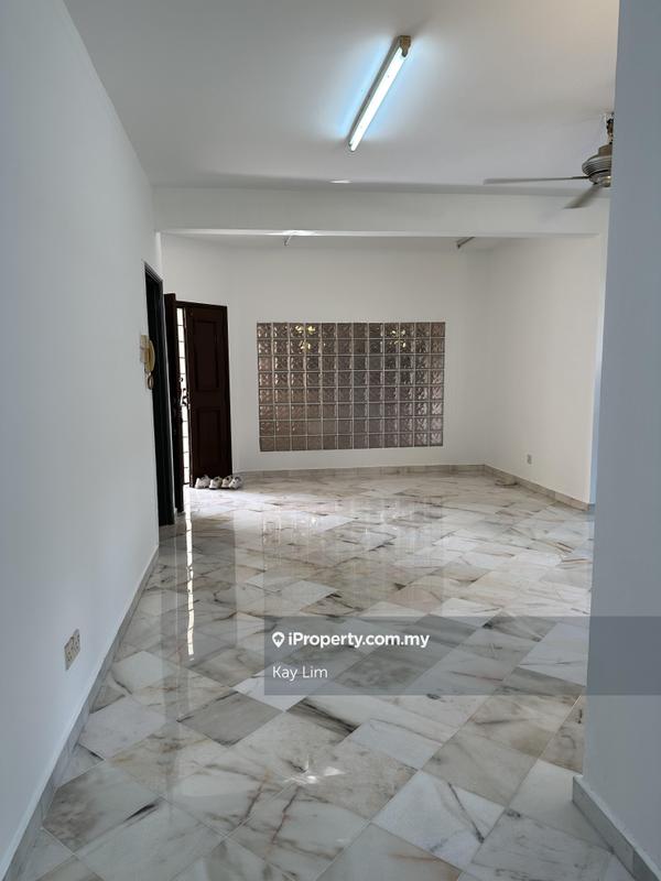 For Sale - Sang Suria