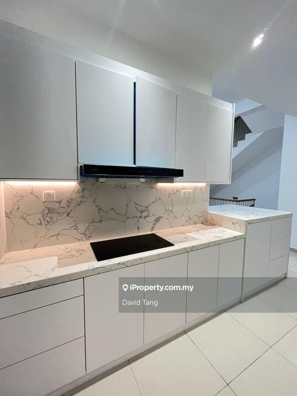 Rumah Berkembar untuk Dijual di Desa Hill Villas, Desa Petaling oleh David Tang - iProperty.com.my