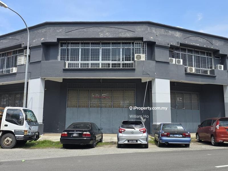 For Rent - Corner Lot 2 Storey Balakong Jaya
