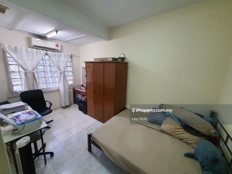 Rumah Berangkai 2 Tingkat untuk Dijual di Taman Serdang Raya, Seri Kembangan oleh Leo Koh - iProperty.com.my