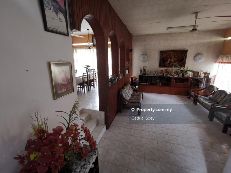 Bungalow House for Sale in Bukit Indah, Jalan Klang Lama (Old Klang Road) by Cedric Goey - iProperty.com.my