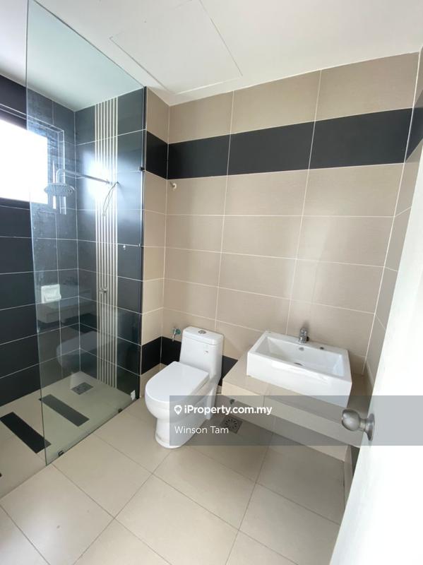3-storey Terraced House for Sale in Lakeclub Parkhomes Rawang, Rawang by Winson Tam - iProperty.com.my