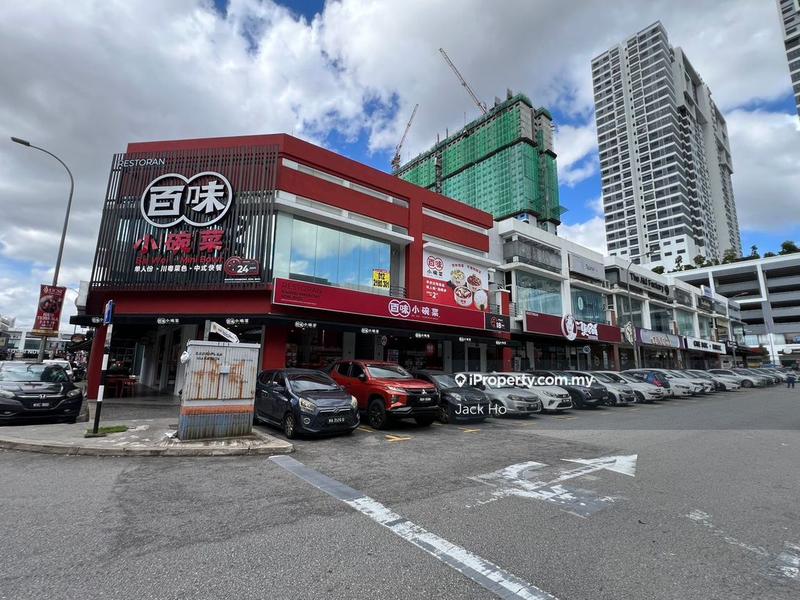 For Sale - Corner Shop For Sale @ Cheras Trader Square C180 High Crowded Area
