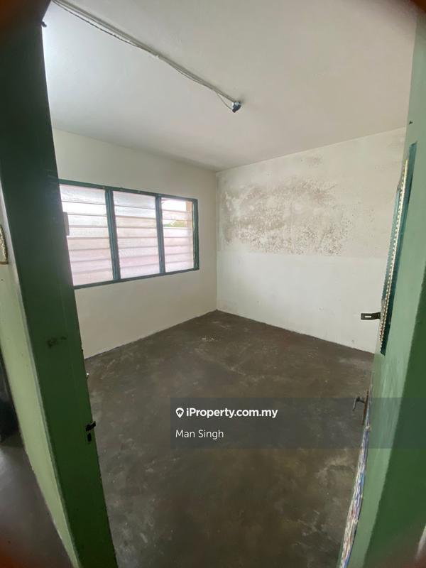 Flat for Sale in Hock Lock Mansion by Man Singh - iProperty.com.my