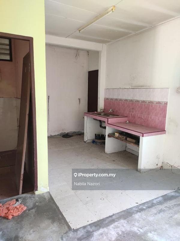 Rumah Berangkai 1 Tingkat untuk Dijual di Telong, Bachok oleh Nabila Nazori - iProperty.com.my