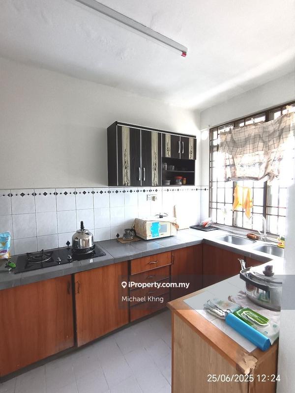 Kondominium untuk Dijual di Azuria Condominium oleh Michael Khng - iProperty.com.my