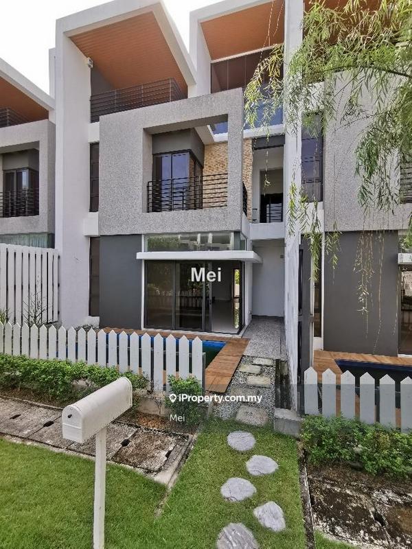 Bungalow House for Sale in Bandar Country Homes, Rawang by Mei - iProperty.com.my