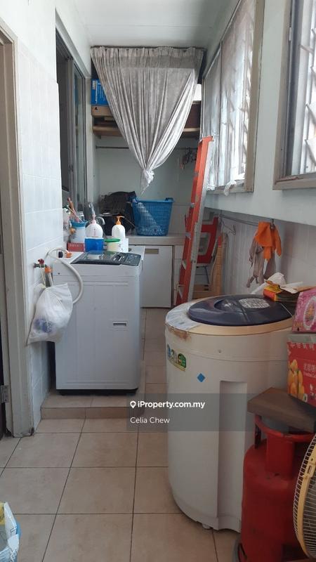 Rumah Berkembar untuk Dijual di Seksyen 22, Damansara Jaya, Petaling Jaya oleh Celia Chew - iProperty.com.my