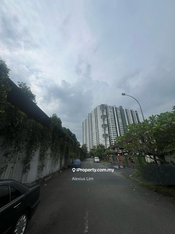 Rumah Berangkai 2 Tingkat untuk Dijual di Taman Sutera, Jalan Sutera kuning, Perling oleh Alexius Lim - iProperty.com.my