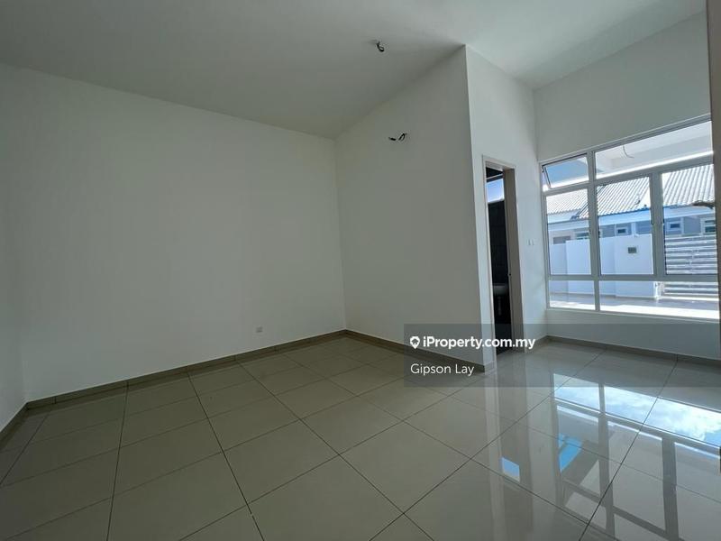 Rumah Berkembar untuk Dijual di Taman Bukit Perdana, Kluang oleh Gipson Lay - iProperty.com.my