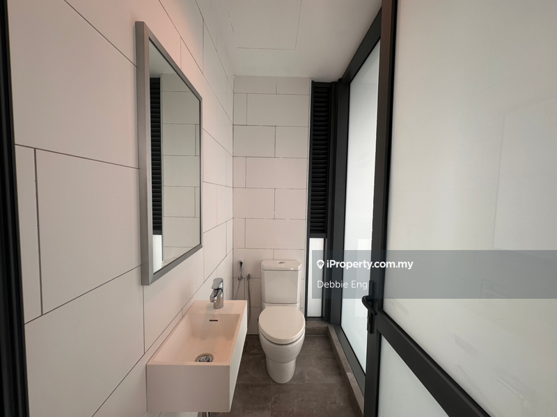 For Rent - Twy Duplex Condos