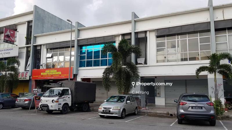 For Rent - 2 storey shoplot, whole block