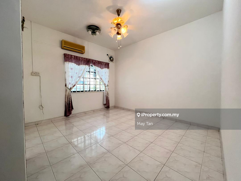 Rumah Berkembar untuk Dijual di Taman Sri Kluang, Kluang oleh May Tan - iProperty.com.my